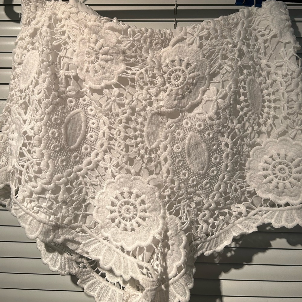 White lace shorts